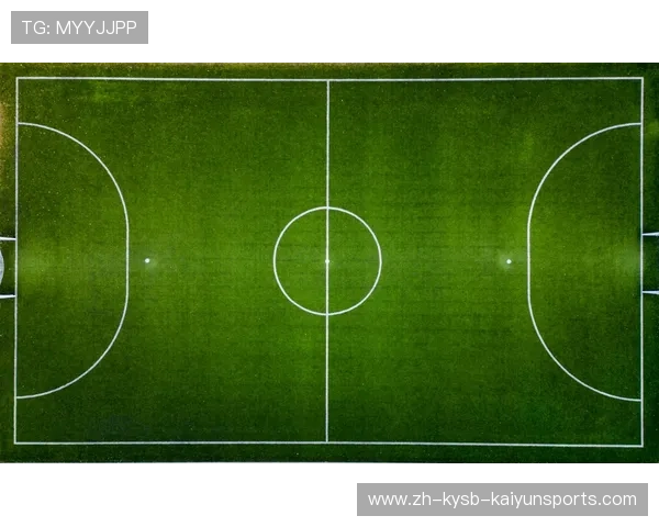 足球比赛中的场地适应与战术调整